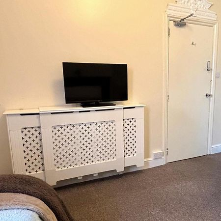 Shirley House 1, Guest House, Self Catering, Self Check In With Smart Locks, Use Of Fully Equipped Kitchen, Walking Distance To Southampton Central, Excellent Transport Links, Ideal For Longer Stays Eksteriør billede