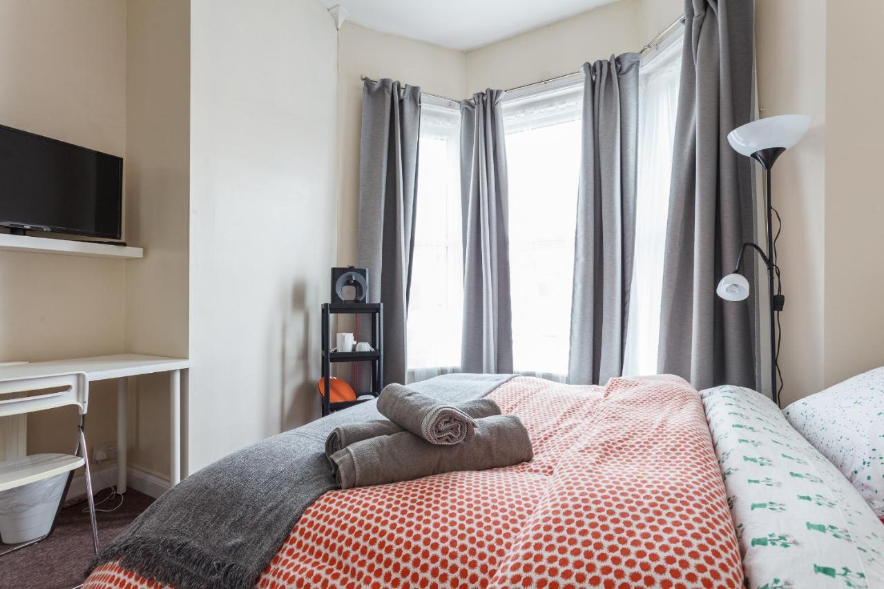 Shirley House 1, Guest House, Self Catering, Self Check In With Smart Locks, Use Of Fully Equipped Kitchen, Walking Distance To Southampton Central, Excellent Transport Links, Ideal For Longer Stays Eksteriør billede