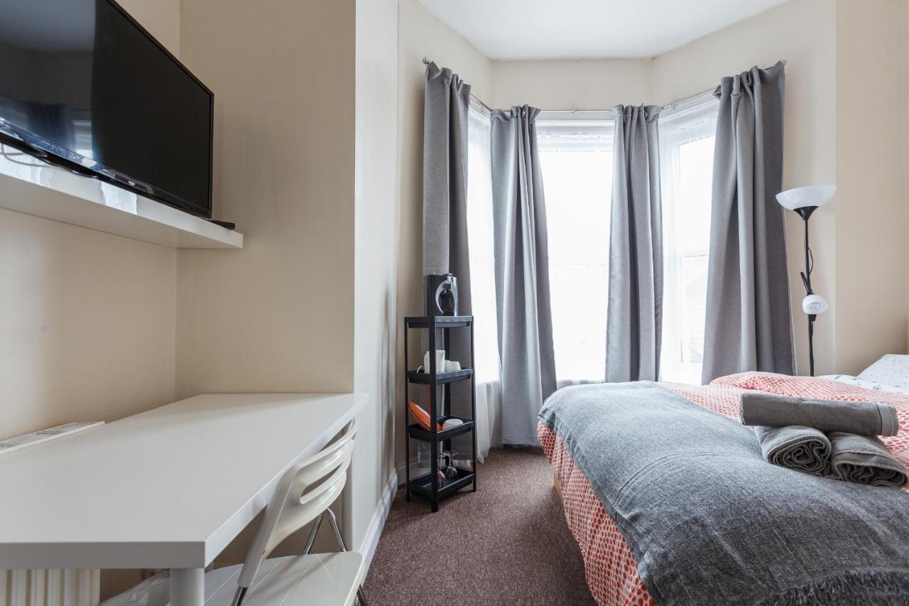 Shirley House 1, Guest House, Self Catering, Self Check In With Smart Locks, Use Of Fully Equipped Kitchen, Walking Distance To Southampton Central, Excellent Transport Links, Ideal For Longer Stays Eksteriør billede