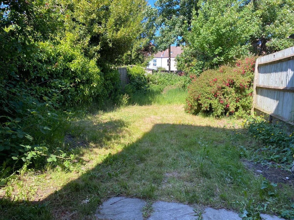 Shirley House 1, Guest House, Self Catering, Self Check In With Smart Locks, Use Of Fully Equipped Kitchen, Walking Distance To Southampton Central, Excellent Transport Links, Ideal For Longer Stays Eksteriør billede
