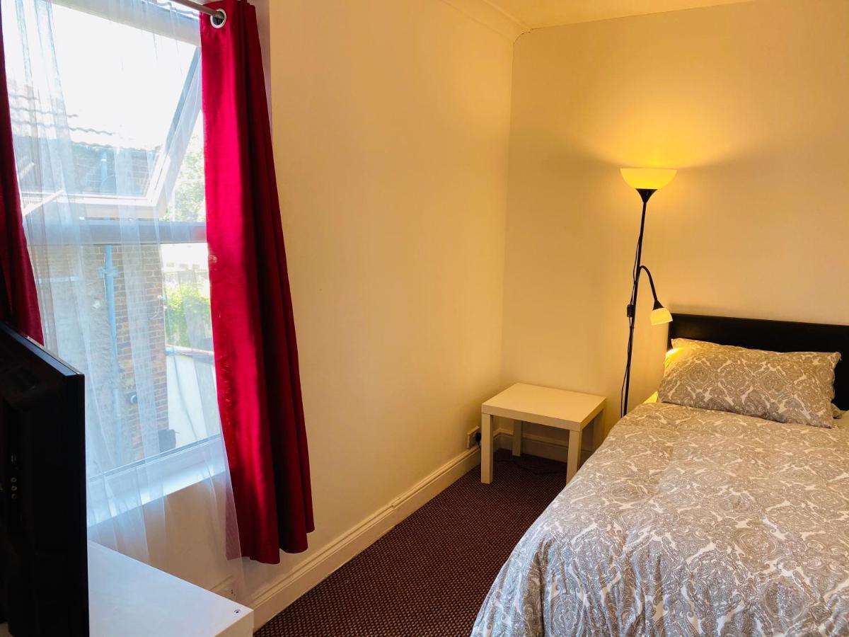 Shirley House 1, Guest House, Self Catering, Self Check In With Smart Locks, Use Of Fully Equipped Kitchen, Walking Distance To Southampton Central, Excellent Transport Links, Ideal For Longer Stays Eksteriør billede