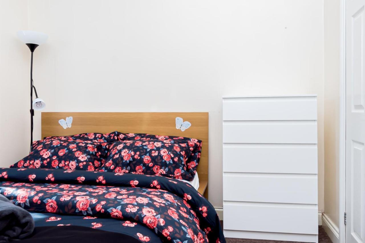 Shirley House 1, Guest House, Self Catering, Self Check In With Smart Locks, Use Of Fully Equipped Kitchen, Walking Distance To Southampton Central, Excellent Transport Links, Ideal For Longer Stays Eksteriør billede
