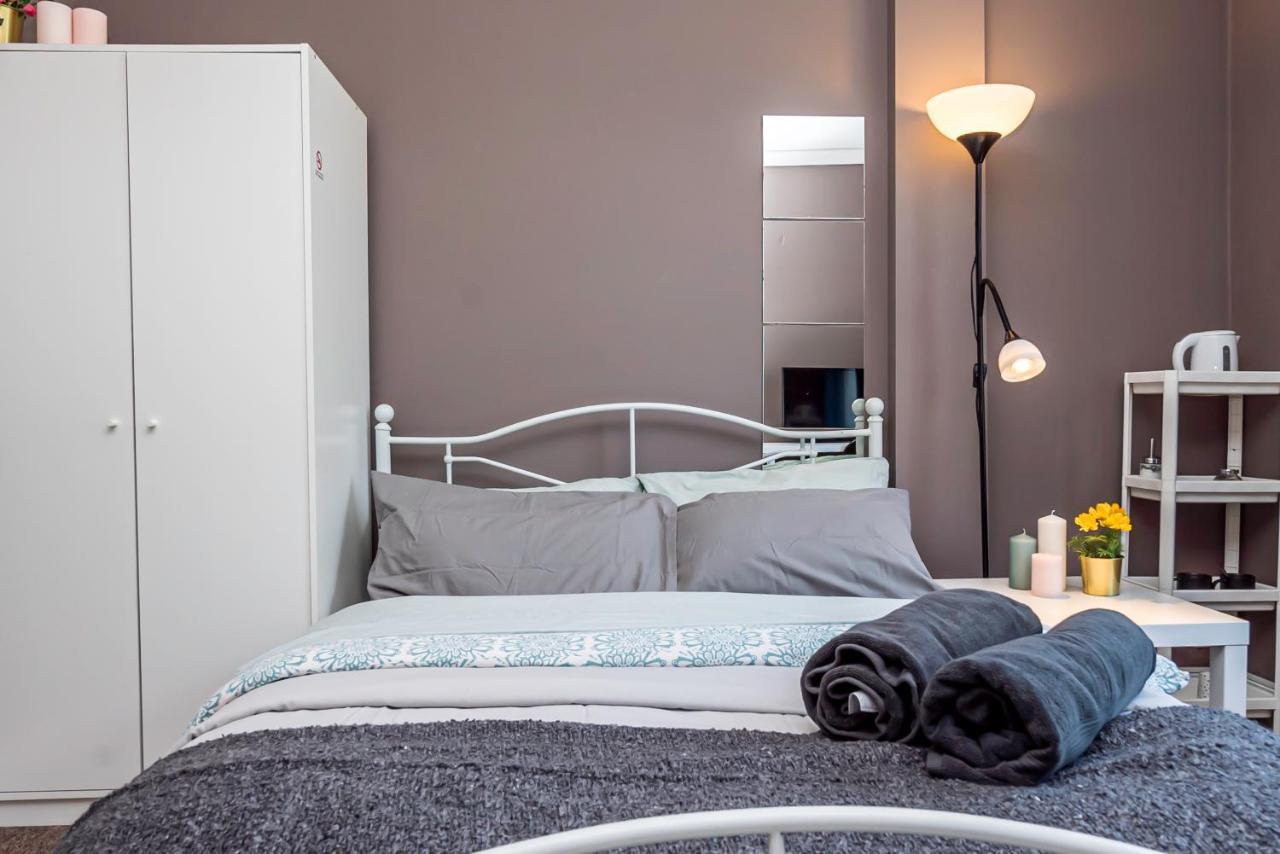 Shirley House 1, Guest House, Self Catering, Self Check In With Smart Locks, Use Of Fully Equipped Kitchen, Walking Distance To Southampton Central, Excellent Transport Links, Ideal For Longer Stays Eksteriør billede